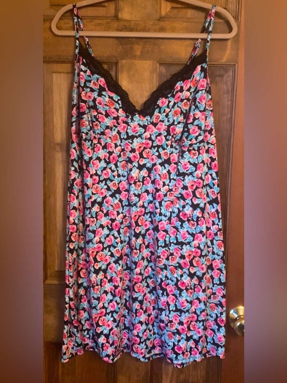 ♻️ Secret Treasures black lace trim, pink teal floral adjustable Chemise/Nighty